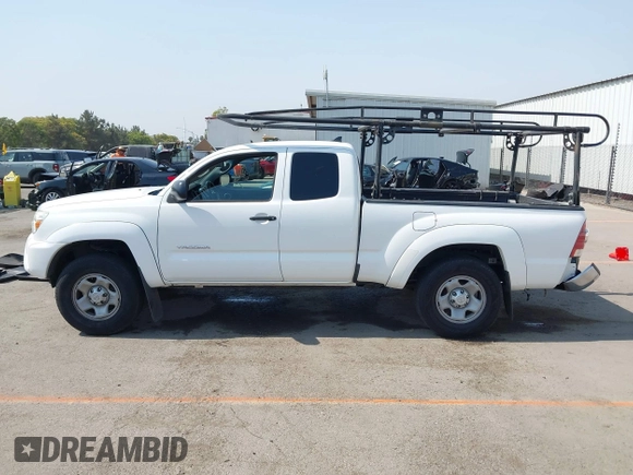 2015 Toyota Tacoma PreRunner with VIN 5TFTX4GN5FX050992, listed as a IAAI auction lot 42655156 with 66,502 mi miles and . Bid and sale history available at DreamBid. Image 14.