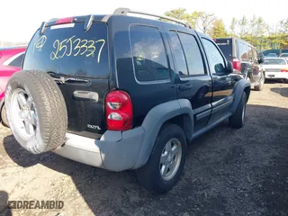 2005 Jeep Liberty Sport with VIN 1J4GL48K65W673781, listed as a IAAI auction lot 41927578 with 1 mi miles. Bid and sale history available at carsss.com. Image 4.