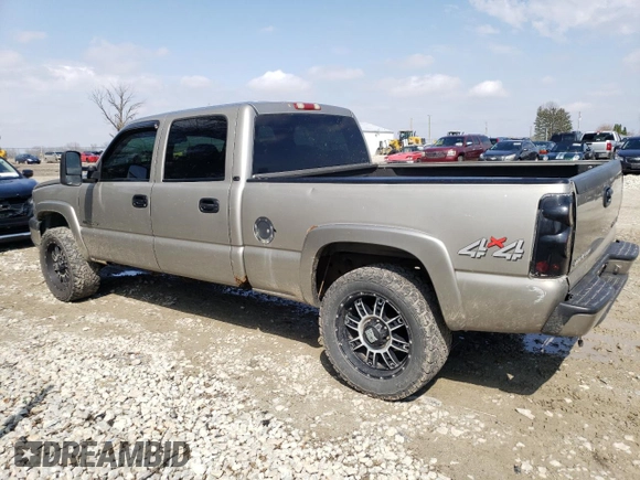 2003 Chevrolet Silverado 1500HD LS with VIN 1GCGK13U33F131230, listed as a Copart auction lot 52699415 with 237,280 mi miles and Salvage Title. Bid and sale history available at DreamBid. Image 2.