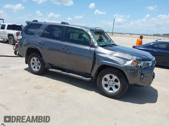 2020 Toyota 4Runner SR5 with VIN JTEZU5JR7L5224133, listed as a IAAI auction lot 42454918 with 116,014 mi miles and . Bid and sale history available at DreamBid. Image 1.