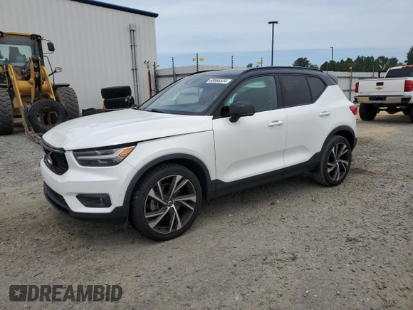 2019 Volvo XC40 R-Design z VIN YV4AC2HM5K2118760, wystawiony jako Copart lot #68668534 z przebiegiem 106 810 mil mil oraz Szkoda całkowita • Salvage title. Historia ofert i sprzedaży dostępna na DreamBid. Obrazek 1.