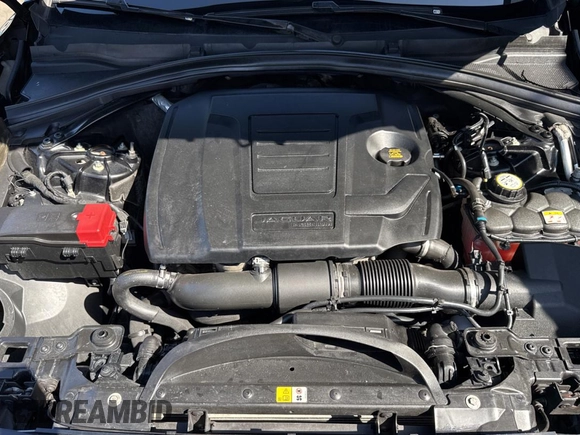 2018 Jaguar F-Pace 30t Premium with VIN SADCJ2GX0JA296016, listed as a Copart auction lot 46682375 with 105,337 mi miles and Clean title. Bid and sale history available at DreamBid. Image 7.