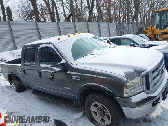 2005 Ford F-250 XL with VIN 1FTSW21P05EA15266, listed as a IAAI auction lot 41625540 with 248,211 mi miles and . Bid and sale history available at DreamBid. Image 13.