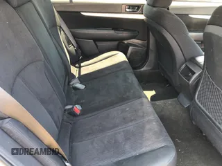 2014 Subaru Outback Premium z VIN 4S4BRCCC5E3201769, wystawiony jako Copart lot #66503765 z przebiegiem 172 183 mil mil oraz Czysty tytuł • Clean title. Historia ofert i sprzedaży dostępna na DreamBid. Obrazek 6.