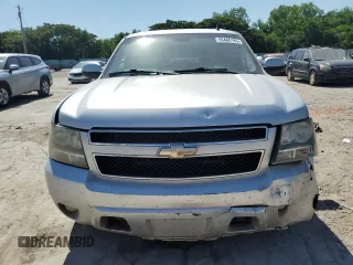 2010 Chevrolet Suburban LT with VIN 1GNUCJE07AR268765, listed as a Copart auction lot 56486185 with 237,731 mi miles and Clean title. Bid and sale history available at DreamBid. Image 5.
