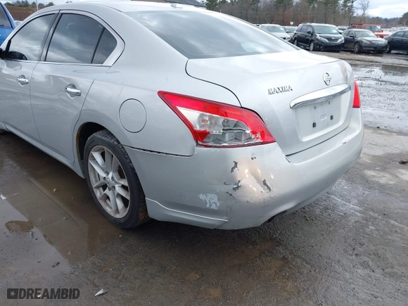 2010 Nissan Maxima 3.5 SV w/Premium Pkg with VIN 1N4AA5AP6AC843054, listed as a IAAI auction lot 41734459 with 194,123 mi miles. Bid and sale history available at carsss.com. Image 6.