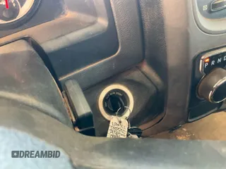 2017 Ram 1500 Tradesman с VIN 3C6JR6DG0HG776907, выставлен на аукционе IAAI как лот 42743426 с пробегом 162 492 миль миль и . История ставок и продаж доступна на DreamBid. Изображение 30.