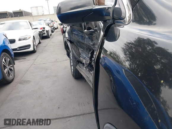 2014 Honda CR-V LX with VIN 2HKRM3H30EH551163, listed as a IAAI auction lot 42109975 with 57,712 mi miles. Bid and sale history available at carsss.com. Image 12.