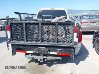 2016 Ford Super Duty F-250 SRW XL with VIN 1FTBF2A66GEA59296, listed as a IAAI auction lot 41982732 with 286,752 mi miles. Bid and sale history available at carsss.com. Image 16.