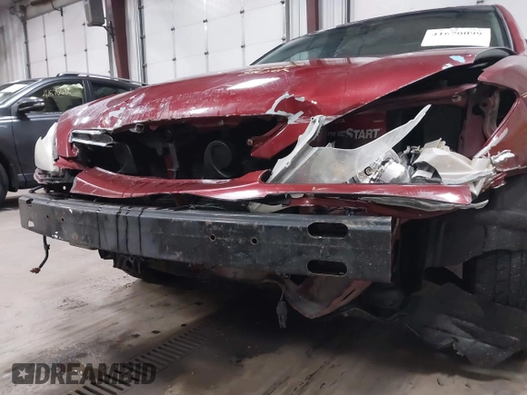 2005 Toyota Camry LE with VIN 4T1BF30KX5U099450, listed as a IAAI auction lot 41670099 with Not Provided miles and . Bid and sale history available at DreamBid. Image 6.