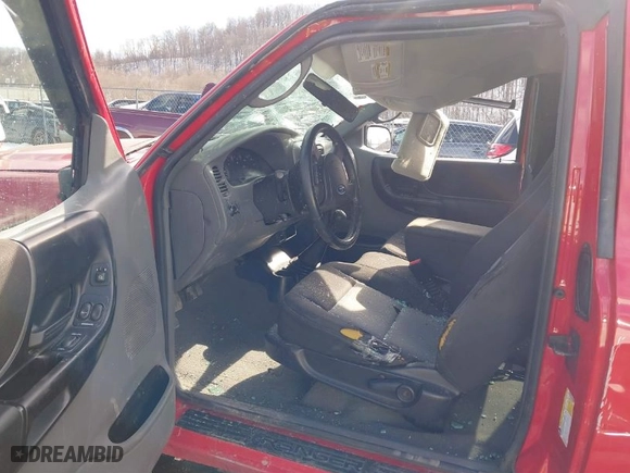 2004 Ford Ranger XL Fleet with VIN 1FTZR45E04PB18619, listed as a IAAI auction lot 41385772 with 147,019 mi miles. Bid and sale history available at carsss.com. Image 5.