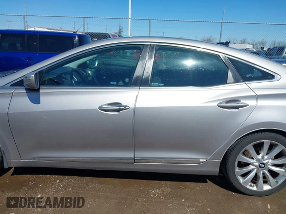 2013 Hyundai Azera with VIN KMHFH4JG3DA220430, listed as a IAAI auction lot 41805191 with 101,610 mi miles and . Bid and sale history available at DreamBid. Image 14.