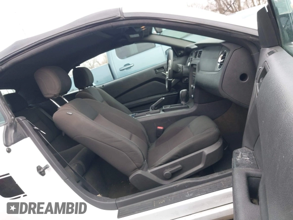 2014 Ford Mustang V6 with VIN 1ZVBP8EM0E5205646, listed as a IAAI auction lot 41716395 with 109,451 mi miles. Bid and sale history available at carsss.com. Image 5.