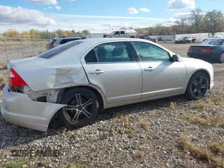 2011 Ford Fusion SEL with VIN 3FAHP0CG5BR335674, listed as a IAAI auction lot 40636468 with 141,869 mi miles. Bid and sale history available at carsss.com. Image 13.