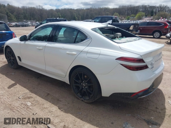 2023 Genesis G70 2.0T z VIN KMTG34TA7PU131917, wystawiony jako IAAI lot #42142928 z przebiegiem 32 158 mil mil oraz . Historia ofert i sprzedaży dostępna na DreamBid. Obrazek 3.