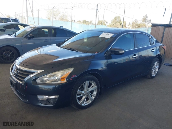 2015 Nissan Altima 2.5 S with VIN 1N4AL3AP9FN392468, listed as a IAAI auction lot 41709946 with 198,454 mi miles. Bid and sale history available at carsss.com. Image 17.