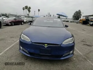 2017 Tesla Model S 100D z VIN 5YJSA1E20HF192300, wystawiony jako Copart lot #52931815 z przebiegiem 93 916 mil mil oraz Szkoda całkowita • Salvage title. Historia ofert i sprzedaży dostępna na DreamBid. Obrazek 11.