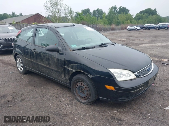 2005 Ford Focus S with VIN 3FAFP31N65R107956, listed as a IAAI auction lot 42686748 with 31,935 mi miles and . Bid and sale history available at DreamBid. Image 1.