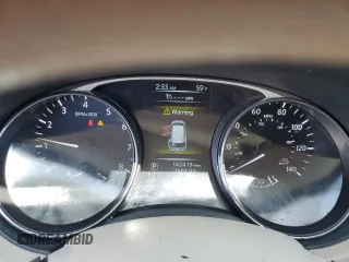 2014 Nissan Rogue S z VIN 5N1AT2MV6EC860421, wystawiony jako Copart lot #55690475 z przebiegiem 142 419 mil mil oraz Szkoda całkowita • Salvage title. Historia ofert i sprzedaży dostępna na DreamBid. Obrazek 9.