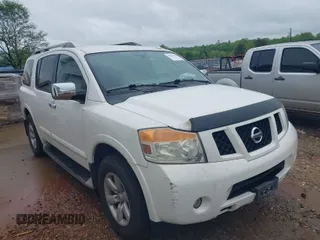 2010 Nissan Armada SE z VIN 5N1BA0ND3AN615451, wystawiony jako IAAI lot #41982446 z przebiegiem 211 721 mil mil oraz . Historia ofert i sprzedaży dostępna na DreamBid. Obrazek 1.