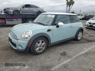 2013 MINI Cooper Hardtop with VIN WMWSU3C56DT678744, listed as a Copart auction lot 53757655 with 188,170 mi miles and Clean Title. Bid and sale history available at carsss.com. Image 1.