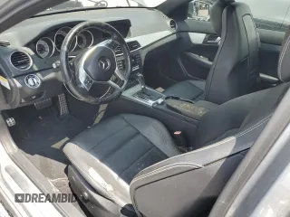 2013 Mercedes-Benz C 250 z VIN WDDGJ4HBXDG089068, wystawiony jako Copart lot #59418245 z przebiegiem 87 912 mil mil oraz Szkoda całkowita • Salvage title. Historia ofert i sprzedaży dostępna na DreamBid. Obrazek 8.