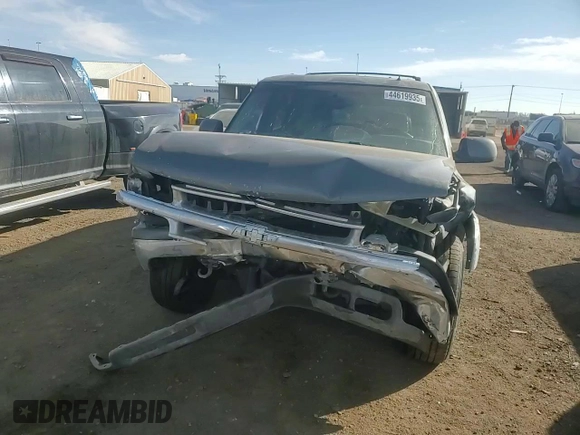 2002 Chevrolet Suburban LT with VIN 1GNFK16T22J178041, listed as a Copart auction lot 44619935 with 0 mi miles and Salvage Title. Bid and sale history available at carsss.com. Image 12.
