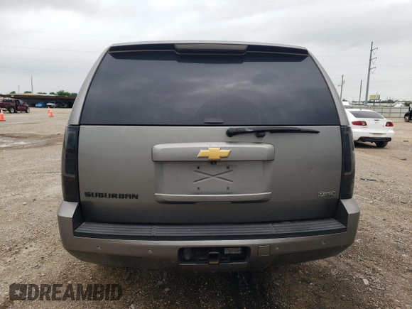 2012 Chevrolet Suburban LT с VIN 1GNSCJE06CR235539, выставлен на аукционе Copart как лот 55355805 с пробегом 288 967 миль миль и Списание • Salvage title. История ставок и продаж доступна на DreamBid. Изображение 6.