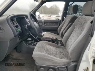 2001 Isuzu Trooper S z VIN JACDS58X317J10350, wystawiony jako Copart lot #86424714 z przebiegiem 186 279 mil mil oraz Czysty tytuł • Clean title. Historia ofert i sprzedaży dostępna na DreamBid. Obrazek 7.