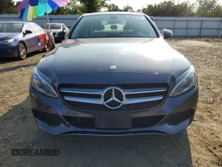 2016 Mercedes-Benz C 300 Luxury z VIN 55SWF4KB5GU161503, wystawiony jako Copart lot #66147705 z przebiegiem 34 217 mil mil oraz Szkoda całkowita • Salvage title. Historia ofert i sprzedaży dostępna na DreamBid. Obrazek 5.