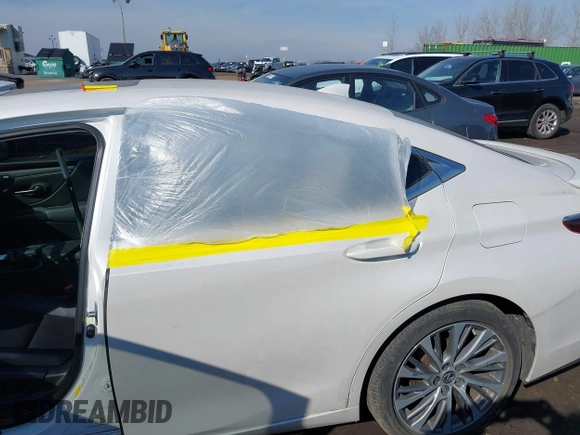 2020 Lexus ES 350 with VIN 58ADZ1B14LU060691, listed as a IAAI auction lot 41633019 with 28,176 mi miles and . Bid and sale history available at DreamBid. Image 6.