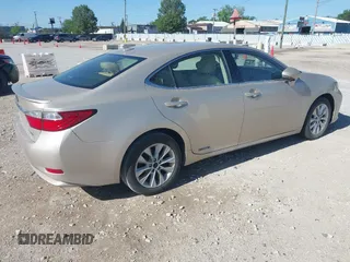2014 Lexus ES 300h with VIN JTHBW1GG6E2045230, listed as a IAAI auction lot 42285678 with 351,398 mi miles and . Bid and sale history available at DreamBid. Image 4.