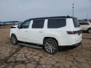 2023 Jeep Grand Wagoneer z VIN 1C4SJVEJ4PS550269, wystawiony jako Copart lot #52693175 z przebiegiem 9 915 mil mil oraz Szkoda całkowita • Salvage title. Historia ofert i sprzedaży dostępna na DreamBid. Obrazek 2.