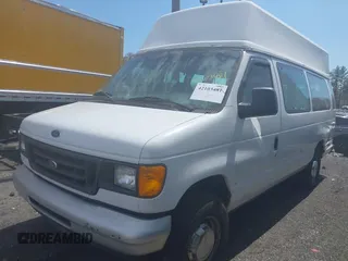 2004 Ford Econoline Cargo with VIN 1FTNS24W64HA94953, listed as a IAAI auction lot 42103481 with 224,922 mi miles. Bid and sale history available at carsss.com. Image 2.