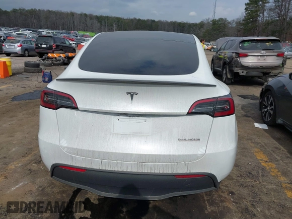 2024 Tesla Model Y Performance with VIN 7SAYGDEF4RA278532, listed as a IAAI auction lot 41511769 with 9,487 mi miles and . Bid and sale history available at DreamBid. Image 15.