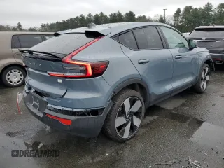 2023 Volvo C40 Recharge Pure Electric Ultimate with VIN YV4ED3GMXP2028081, listed as a Copart auction lot 83539264 with 6,174 mi miles and Salvage Title. Bid and sale history available at carsss.com. Image 3.