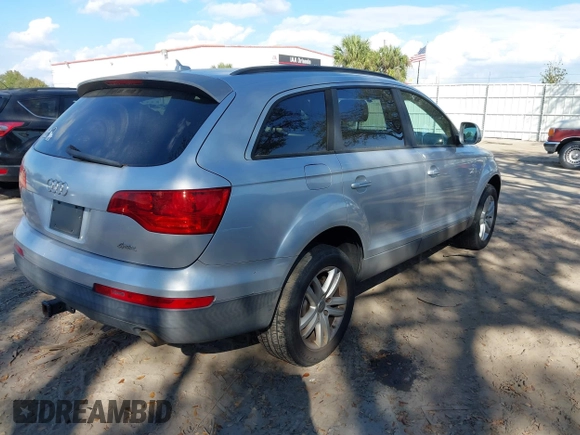 2008 Audi Q7 3.6L with VIN WA1AY74L98D037413, listed as a IAAI auction lot 41508182 with 191,771 mi miles. Bid and sale history available at carsss.com. Image 4.