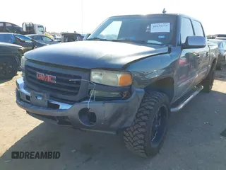 2006 GMC Sierra 1500 with VIN 2GTEC13N661293443, listed as a IAAI auction lot 41635774 with 371,965 mi miles and . Bid and sale history available at DreamBid. Image 6.