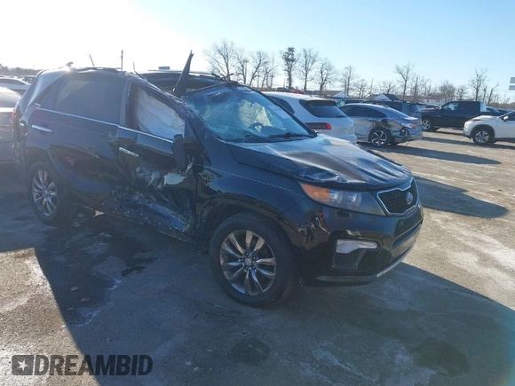 2013 Kia Sorento SX with VIN 5XYKWDA28DG367307, listed as a IAAI auction lot 41437488 with 120,822 mi miles and . Bid and sale history available at DreamBid. Image 1.