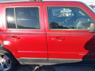 2013 Jeep Patriot Latitude z VIN 1C4NJPFA5DD102131, wystawiony jako IAAI lot #41271136 z przebiegiem 149 863 mil mil oraz . Historia ofert i sprzedaży dostępna na DreamBid. Obrazek 14.