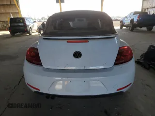 2015 Volkswagen Beetle 1.8T with VIN 3VW517AT3FM800881, listed as a Copart auction lot 87896105 with 30,315 mi miles and Salvage title. Bid and sale history available at DreamBid. Image 6.