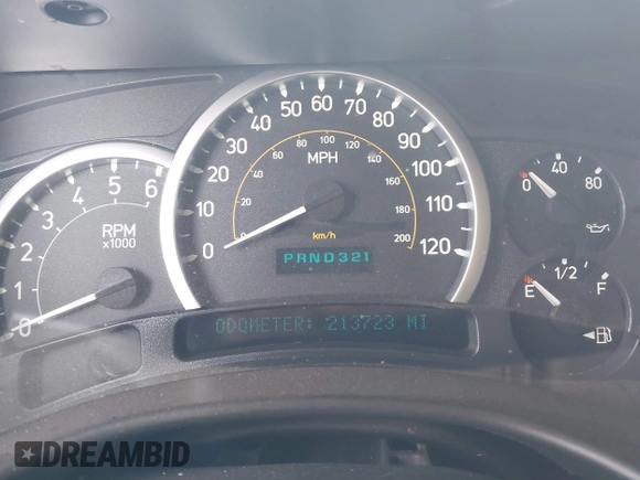 2005 Hummer H2 SUV with VIN 5GRGN23U25H107505, listed as a IAAI auction lot 41703768 with 213,723 mi miles. Bid and sale history available at carsss.com. Image 7.