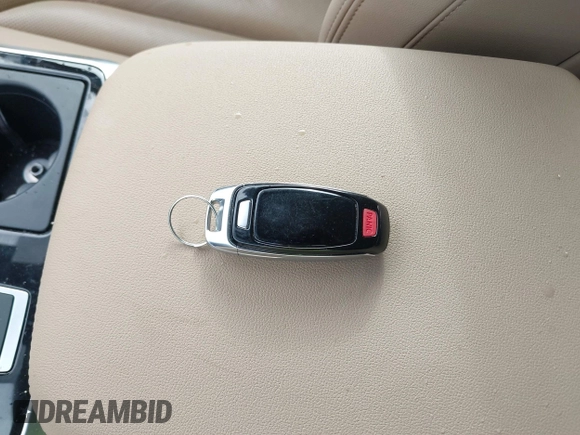 2022 Audi Q7 Premium Plus with VIN WA1LXBF70ND019179, listed as a IAAI auction lot 41825747 with 29,097 mi miles and . Bid and sale history available at DreamBid. Image 11.