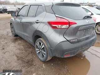 2018 Nissan Kicks SV with VIN 3N1CP5CU9JL541141, listed as a IAAI auction lot 41723052 with 164,461 mi miles. Bid and sale history available at carsss.com. Image 3.