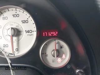 2006 Acura RSX с VIN JH4DC54876S018545, выставлен на аукционе IAAI как лот 42557905 с пробегом 171 292 миль миль и . История ставок и продаж доступна на DreamBid. Изображение 15.