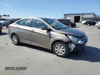 2014 Hyundai Accent GLS z VIN KMHCT4AE7EU690248, wystawiony jako Copart lot #54611635 z przebiegiem 95 051 mil mil oraz Szkoda całkowita • Salvage title. Historia ofert i sprzedaży dostępna na DreamBid. Obrazek 4.