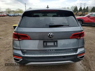 2022 Volkswagen Taos SE z VIN 3VVLX7B28NM041868, wystawiony jako Copart lot #53472735 z przebiegiem 80 509 mil mil oraz Szkody całkowita. Historia ofert i sprzedaży dostępna na DreamBid. Obrazek 6.