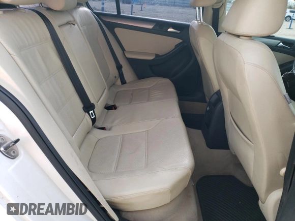 2013 Volkswagen Jetta TDI with VIN 3VWLL7AJ2DM238274, listed as a Copart auction lot 83704884 with 121,336 mi miles and Salvage title. Bid and sale history available at DreamBid. Image 10.