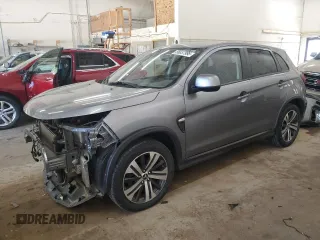 2022 Mitsubishi Outlander ES z VIN JA4ARUAU4NU004324, wystawiony jako Copart lot #56637995 z przebiegiem 108 760 mil mil oraz Szkoda całkowita • Salvage title. Historia ofert i sprzedaży dostępna na DreamBid. Obrazek 1.