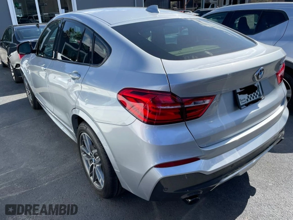 2017 BMW X4 M40i with VIN 5UXXW7C57H0U25044, listed as a Copart auction lot 46372383 with 110,116 mi miles. Bid and sale history available at carsss.com. Image 3.